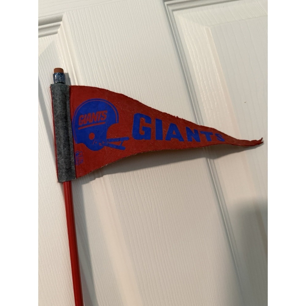 NFL New York Giants Felt Mini Pennant Pencil Vintage Retro Football Helmet